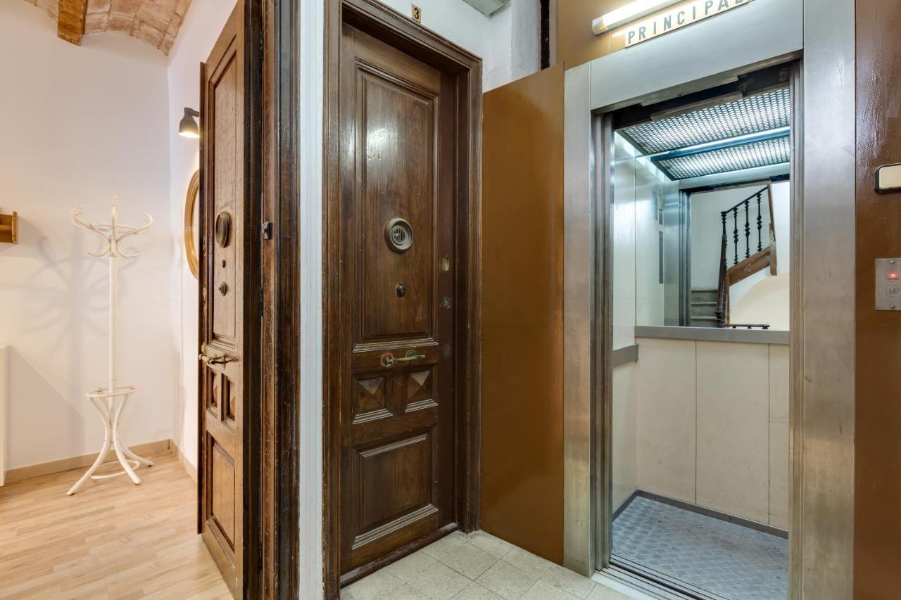 Charming & Convenient Apartment Near Plaza Espanya Barcelona Bagian luar foto